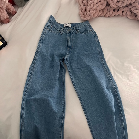 Aritzia mom jeans - Picture 2 of 5